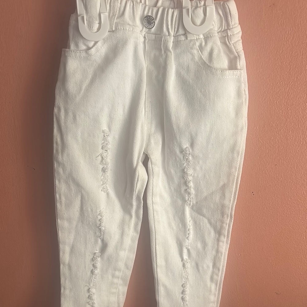Classic White Denim Jeans for Effortless Style
